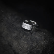 Load image into Gallery viewer, MOUNTAIN BAND RING