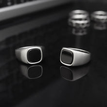 Load image into Gallery viewer, ONYX SIGNET RING