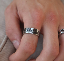 Load image into Gallery viewer, CARVED MARKSMAN RING