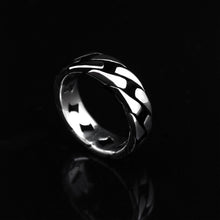 Load image into Gallery viewer, CUBAN CHAIN RING - Rocko Jewellery