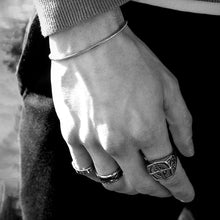 Load image into Gallery viewer, COMPASS SIGNET