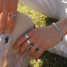 Load image into Gallery viewer, CLASSIC BAND RING