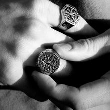 Load image into Gallery viewer, SUNDIAL SIGNET