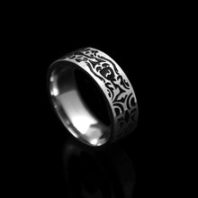 Load image into Gallery viewer, CARVED MARKSMAN RING
