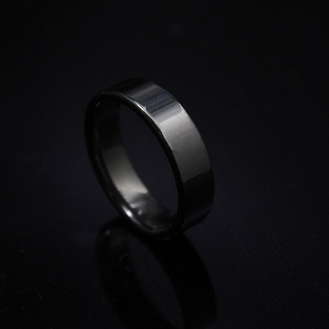 BLACK CLASSIC BAND RING - Rocko Jewellery