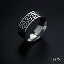 Load image into Gallery viewer, CELTIC KNOT RING - Rocko Jewellery
