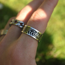 Load image into Gallery viewer, SPIRAL WAVE RING - Rocko Jewellery
